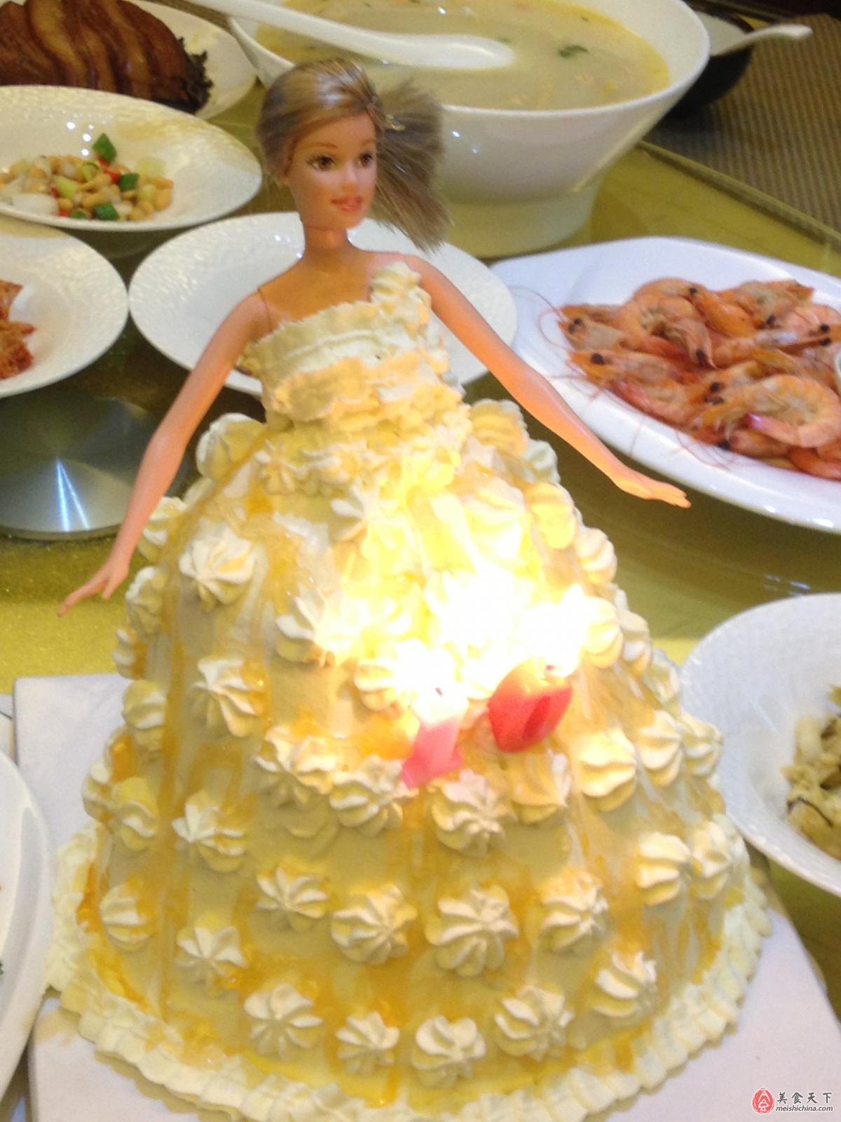 芭比公主蛋糕哪种牌子比较好 芭比公主蛋糕彩虹价格