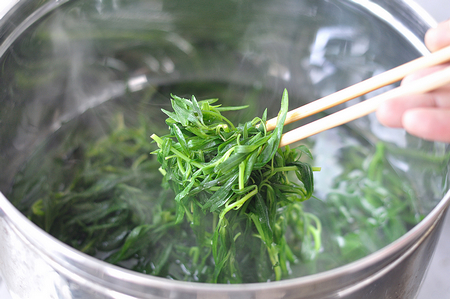 扫帚苗是种野菜,是生活困难时候的"菜代饭