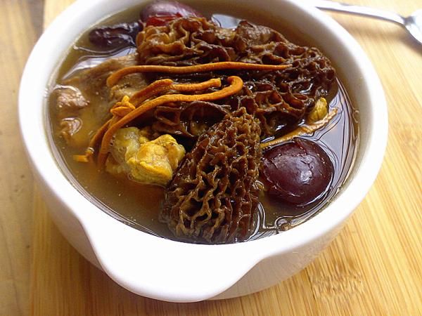 高考汤煲:羊肚菌虫草汤