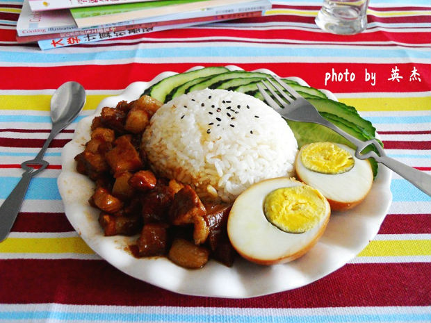 美食家刘英杰与您分享正宗台湾卤肉饭做法_刘