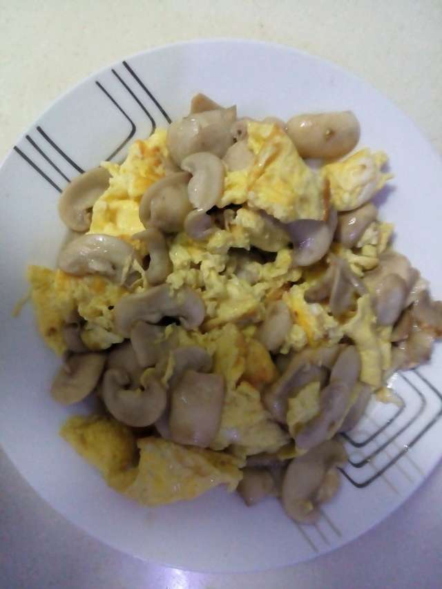 蘑菇炒鸡蛋