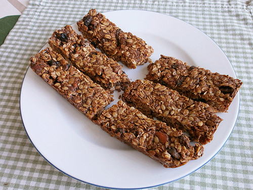 健身伴侣——燕麦能量棒(<strong>granola<\/strong> bars)” style=”max-width:430px;float:left;padding:10px 10px 10px 0px;border:0px;”>You don’t need to give up dessert with one of these diabetes-friendly sweet treats! You will discover so many diabetic dishes to like here, including diabetic cookies, cakes, tortes, and tarts. Plus, quite a few quality recipes work very well with sugars substitutes – we even provide tips about which ones function and taste greatest. So, yes, you could have dessert even though you have diabetes! Moderation is certainly key and all of our diabetes-friendly dessert meals are carb counted for you.</p>
<p>Diabetic Dessert Recipes</p>
<p>The simple truth is you don’t need to skip dessert when you have…</p>
<p>The simple truth is you don’t need to skip dessert if you have diabetes. Dealing with yourself once in a while can enhance your mood and assist in preventing binge eating when stress strikes. Try these diabetic desserts which have been lightened to fit a diabetes meal plan and are so delicious you will be happy to share.</p>
<p>Banana bread is really a basic comfort food that’s perfect for…</p>
<p>Banana bread is a common comfort meals that’s ideal for a diabetic breakfast time or healthy treat. We’ve added delicious twists to traditional banana bread meals, plus included other meals for carb-smart breakfasts and treat choices for diabetes – all under 250 calories.</p>
<p>You don’t need to avoid sweets just because you have…</p>
<p>You don’t need to avoid sweets just because you might have diabetes-it’s normal to crave something sweet. If you don’t have time to make a healthy homemade treat, reach for among these Diabetic Living BETTER CHOICE picks rather.</p>
<p>When you wish something cold and refreshing, nothing tastes…</p>
<p>When you want something cold and refreshing, absolutely nothing tastes better than a fruits smoothie or icy blended drink. For a diabetes-friendly breakfast time or snack, use the blender and try a few of these yogurt or non-dairy diabetic smoothies filled with berries, vegetables, and more.</p>
<p>With some dessert recipes packing outrageous calories and carbs…</p>
<p>With some dessert quality recipes packing outrageous calories and carbs per portion, a satisfying treat may seem impossible to take pleasure from. Not so! Get ready to indulge your lovely tooth with the best of our brownies and pubs that are lower in calories and carbs, easy to make, and so good to consume, you’ll never understand you’re savoring a diabetic recipe.</p>
<p>Love chocolate? With these delicious chocolate diabetic recipes, you can…</p>
<p>Love chocolate? With one of these chocolates diabetic recipes, you can have your cake and eat it, too. And your brownies and cookies and snow cream!</p>
<p>Whether you’re looking for an easy everyday nice or an…</p>
<p>Whether you’re looking for an easy everyday special or an impressive holiday treat, these diabetic cookie formulas are sure to hit the location. We made smart ingredient swaps and included dried out fruits and nuts to make these delicious, carb-conscious sweets fit into your healthy eating plan.</p>
<p>When you want something full and decadent without blowing your…</p>
<p>When you wish something rich and decadent without blowing your carb spending budget, look no further than our finest low-carb chocolate dessert recipes. Most of these goodies could be whipped up very quickly (or  <A HREF='http://www.shiki-longisland.com/keto-granola-bar-recipe/'>granola bar on keto</A> with few elements) to satisfy your sweet tooth.</p>
			</div>
</article>				
	<nav class=