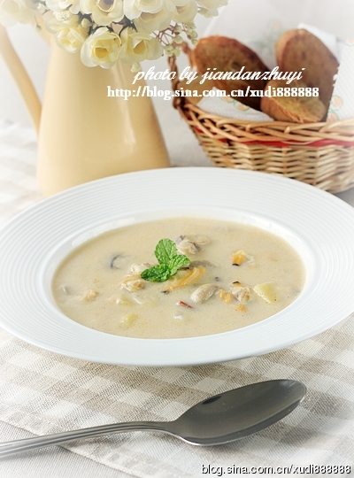 㻬Ũʽӻ--Ӣɴ<wbr>New<wbr>England<wbr>Clam<wbr>Chowder