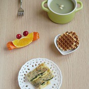 【早餐记录】三色发糕+小番茄+胡萝卜炖肉+红
