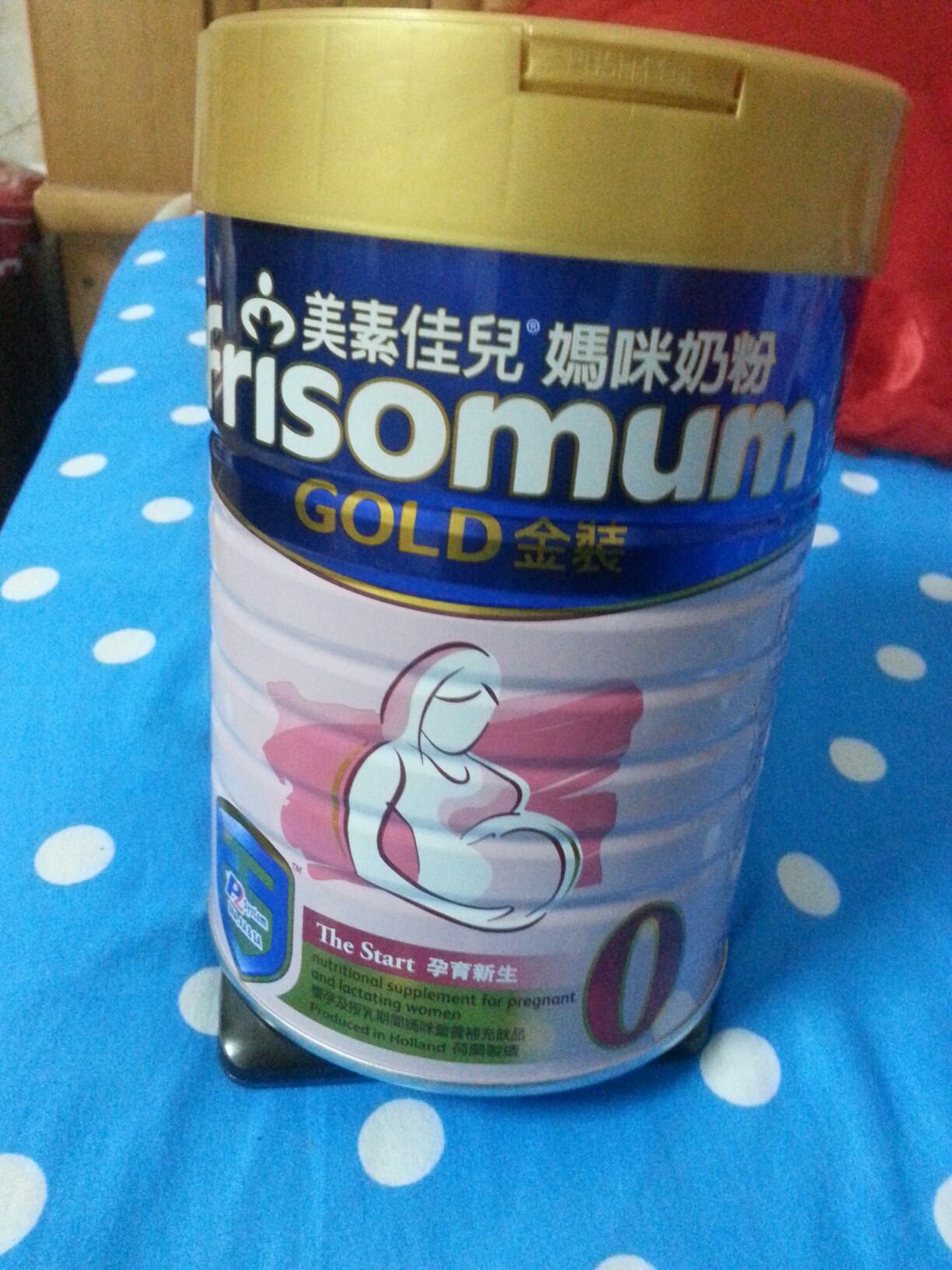 老公在香港给买的妈咪奶粉!你也来干杯!给朋友