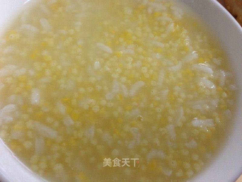【周末早餐】杂粮稀饭(小米大米玉米渣),煎饼(姜丝