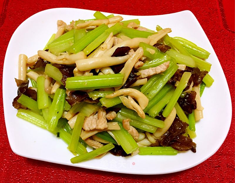 清新小炒(芹菜,蘑菇,木耳,肉丝)