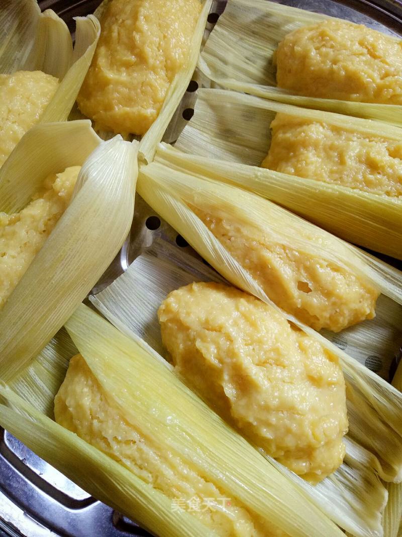 玉米粑粑 家里玉米成熟期,煮着吃,炒着吃,炖着吃都吃够_hi花花儿的