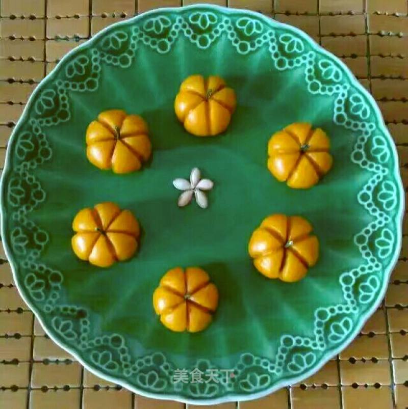 精美摆盘#金灿灿的南瓜饼.