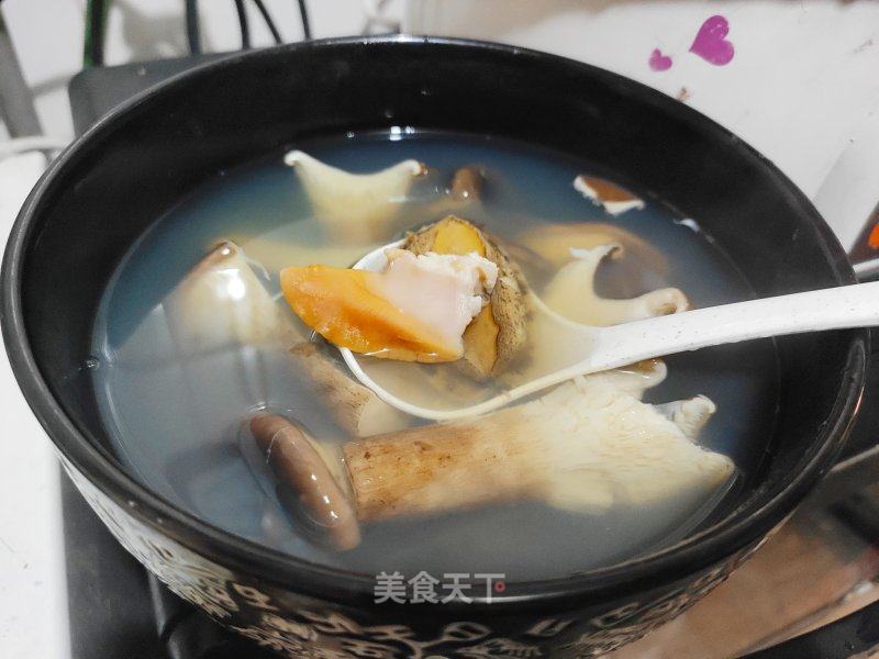 早餐#海鲜蘑菇清汤