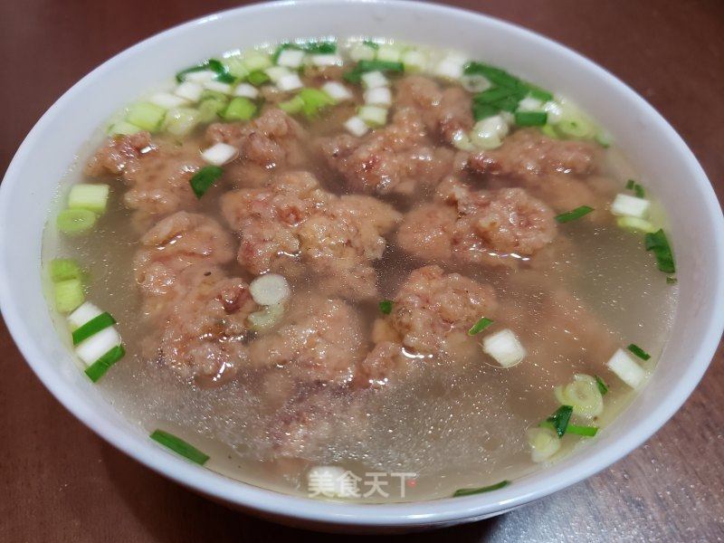 生菜炒豆腐,韭菜炒鸡蛋,蒜苗炒肘花,驴肉丸子汤,米饭