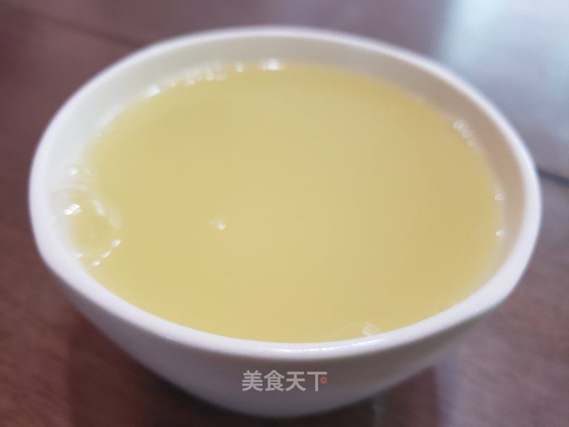 蒜苔炒枸蒲穗,小米稀饭