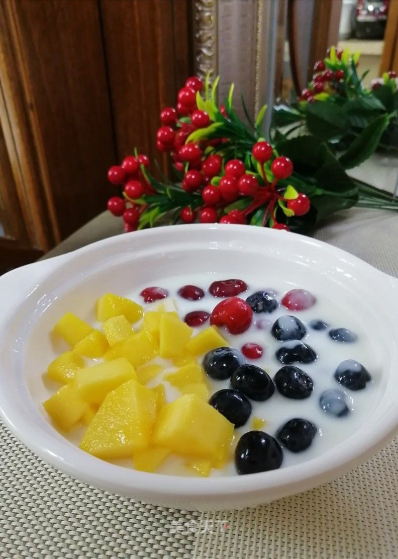 早餐酸奶水果捞