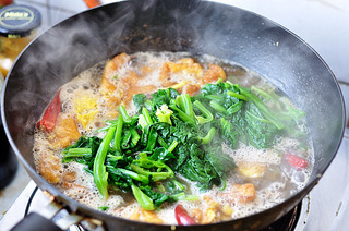 菠菜鸡蛋炖粉条