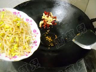 酸辣黄豆芽的做法步骤：6