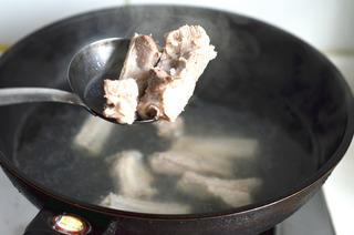 湯濃肉香的火鍋更好吃-----豬排火鍋的做法步驟：1