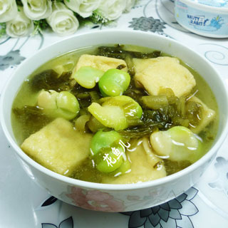 小油方酸菜蚕豆汤