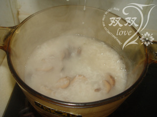 香菇鸡肉粥的做法步骤：3