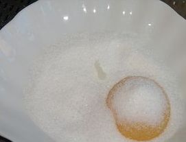 快速自製鹹蛋黃的做法步驟：3