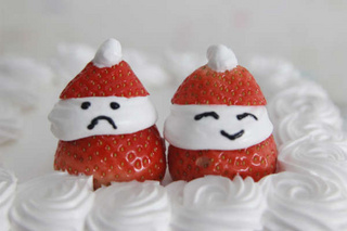 圣诞草莓雪人蛋糕的做法,圣诞草莓雪人蛋糕的