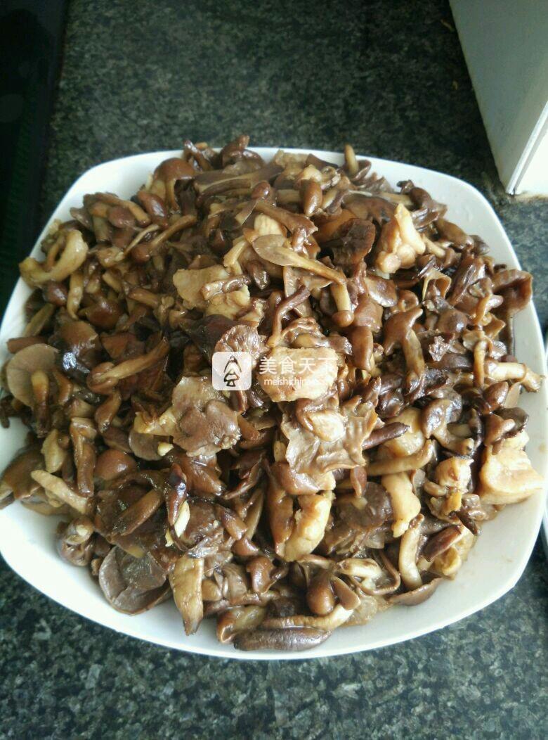 蘑菇炒鸡肉