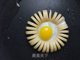 早餐香腸煎蛋的做法步驟：4