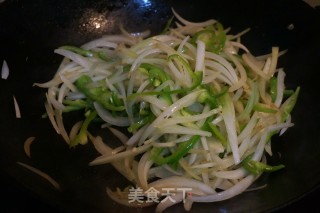 【北京】肉丝炒洋葱的做法步骤：4