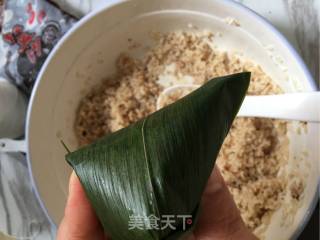 红豆蜜枣粽子的做法步骤：14