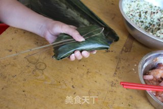 广式香菇花肉粽子（超详细，两种包法）的做法步骤：15