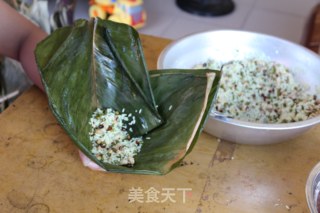 广式香菇花肉粽子（超详细，两种包法）的做法步骤：24