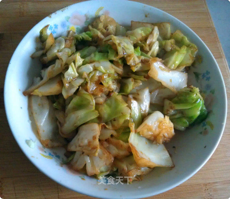 素炒包菜的做法_素炒包菜怎麼做_一笑嫣然的菜譜_美食天下