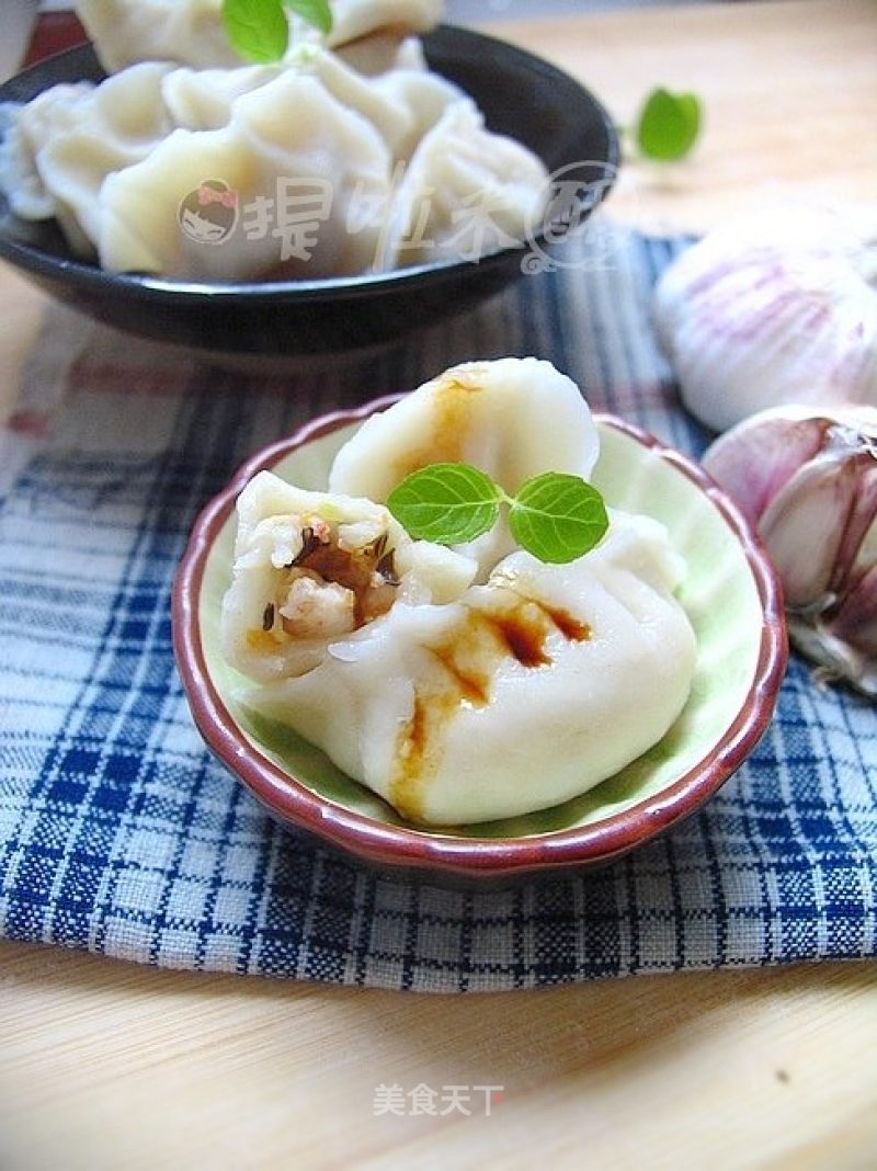 咬一口，满口香——三鲜虾仁水饺的做法