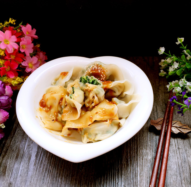 温拌菜肉大馄饨的做法