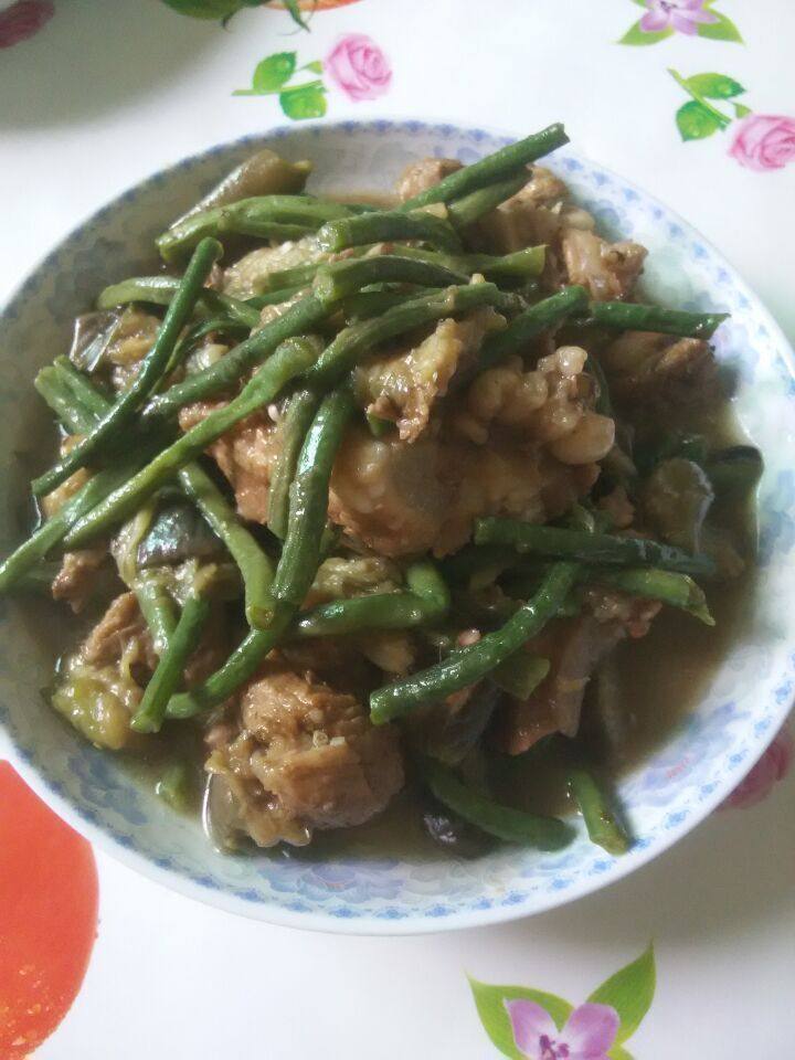 长豆角茄子炖肉的做法