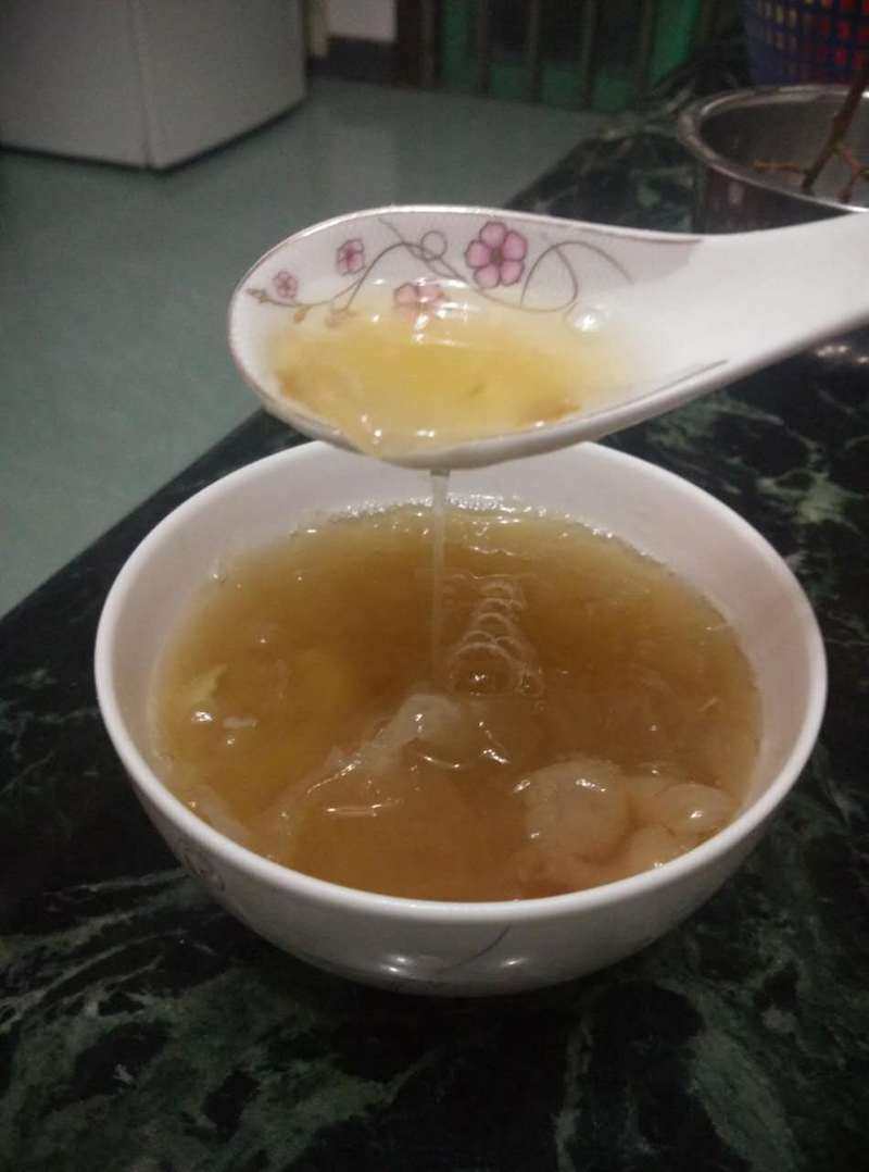 雪耳糖水(教你煮出糯糯的雪耳羹)的做法