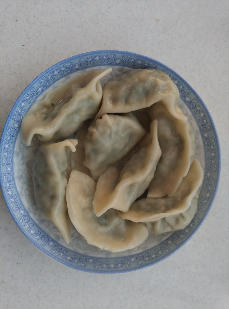 灰灰菜水饺的做法