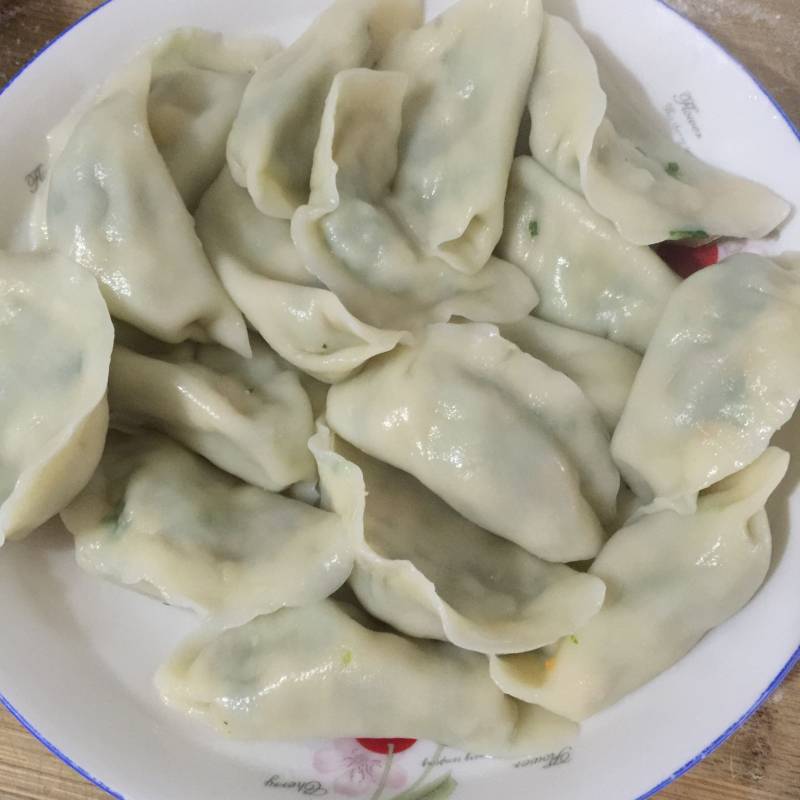 香菇青菜虾肉水饺的做法