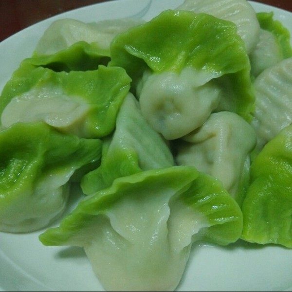 翡翠韭菜虾仁水饺的做法