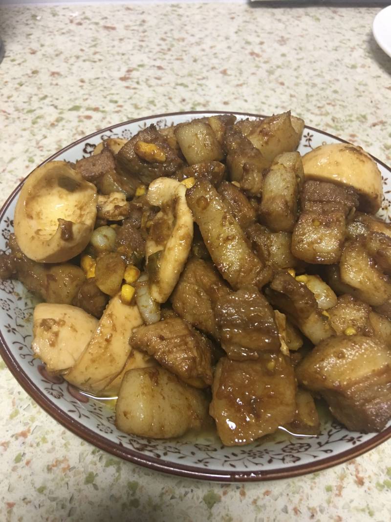 红烧肉鸡蛋的做法