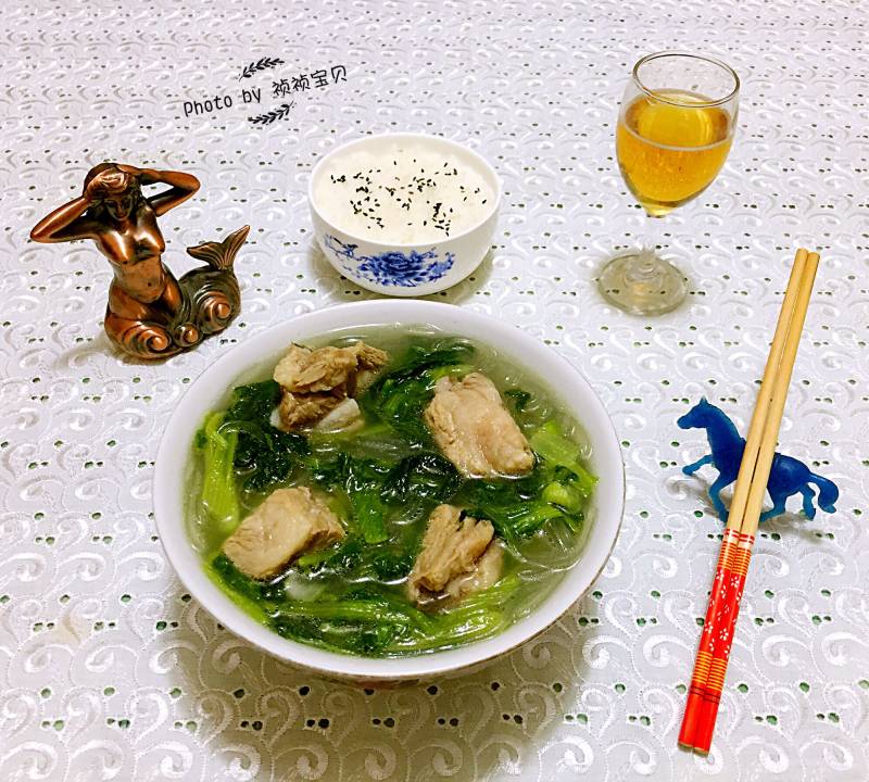 小白菜粉条排骨汤的做法