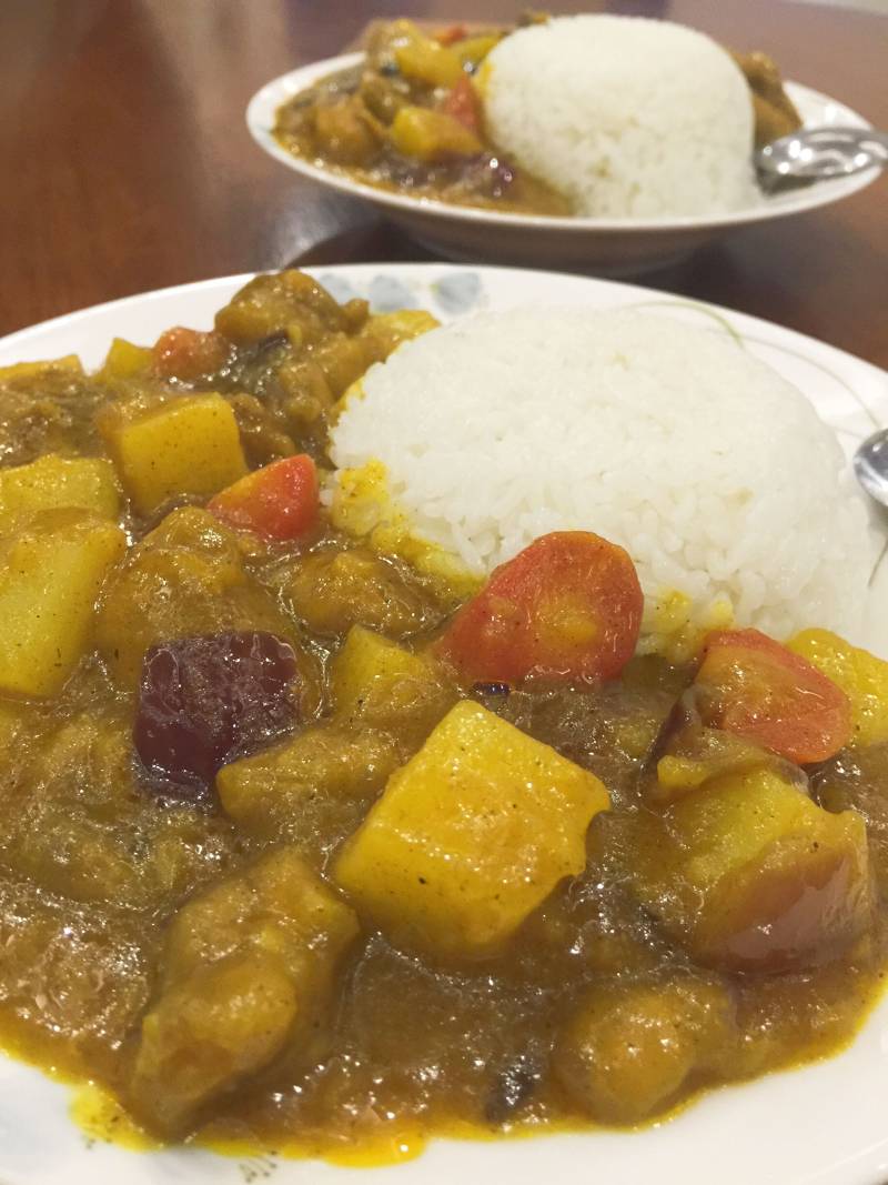 泰式黄金鸡腿咖喱饭（附鸡腿剔骨方法）的做法