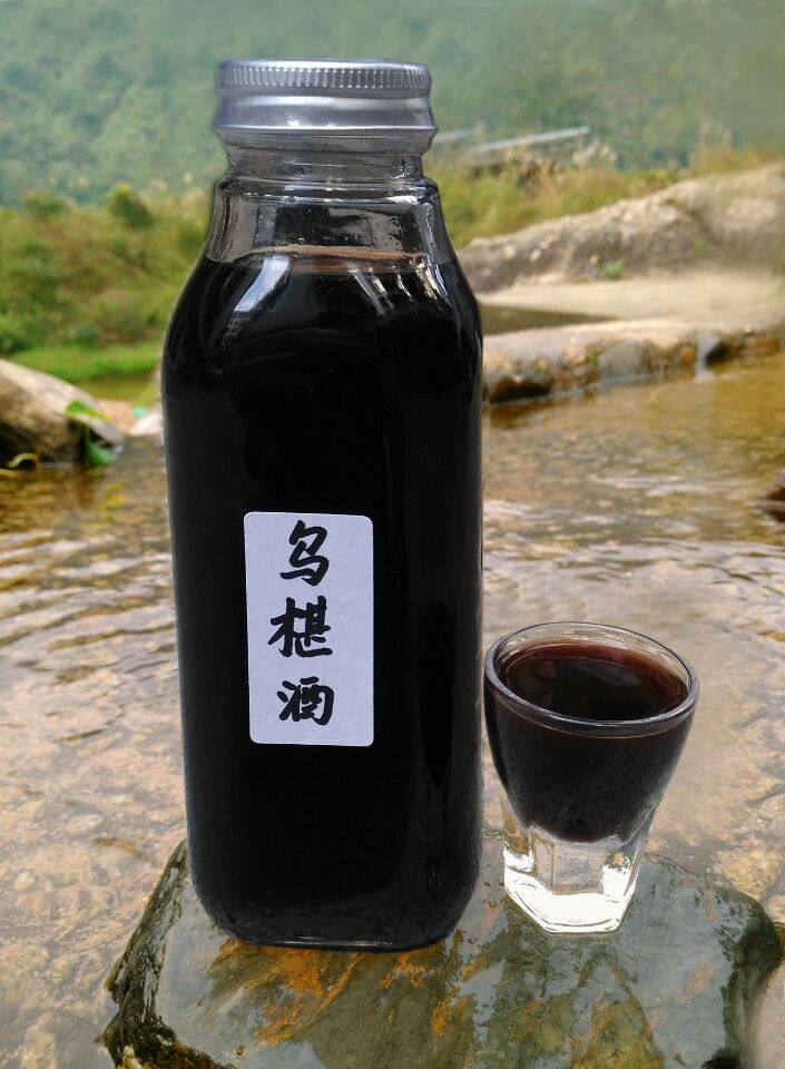 〈两年陈酿乌椹酒15o〉的做法