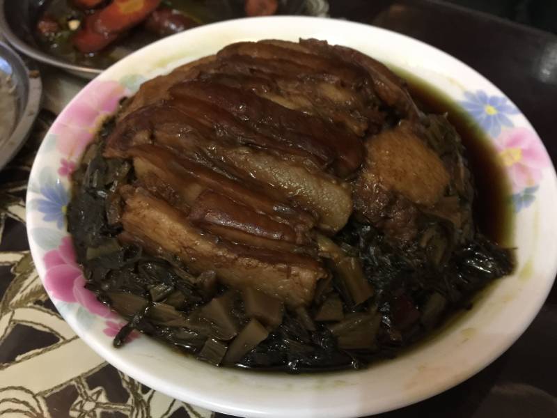 盐菜扣肉的做法