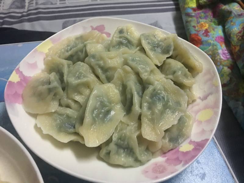 韭菜肉馅饺子的做法