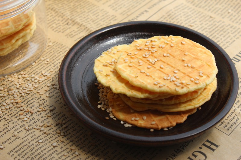 芝麻小脆饼（松饼机版）的做法