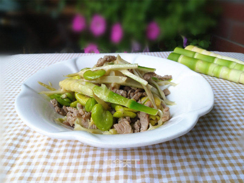 小春笋豆瓣炒肉丝的做法