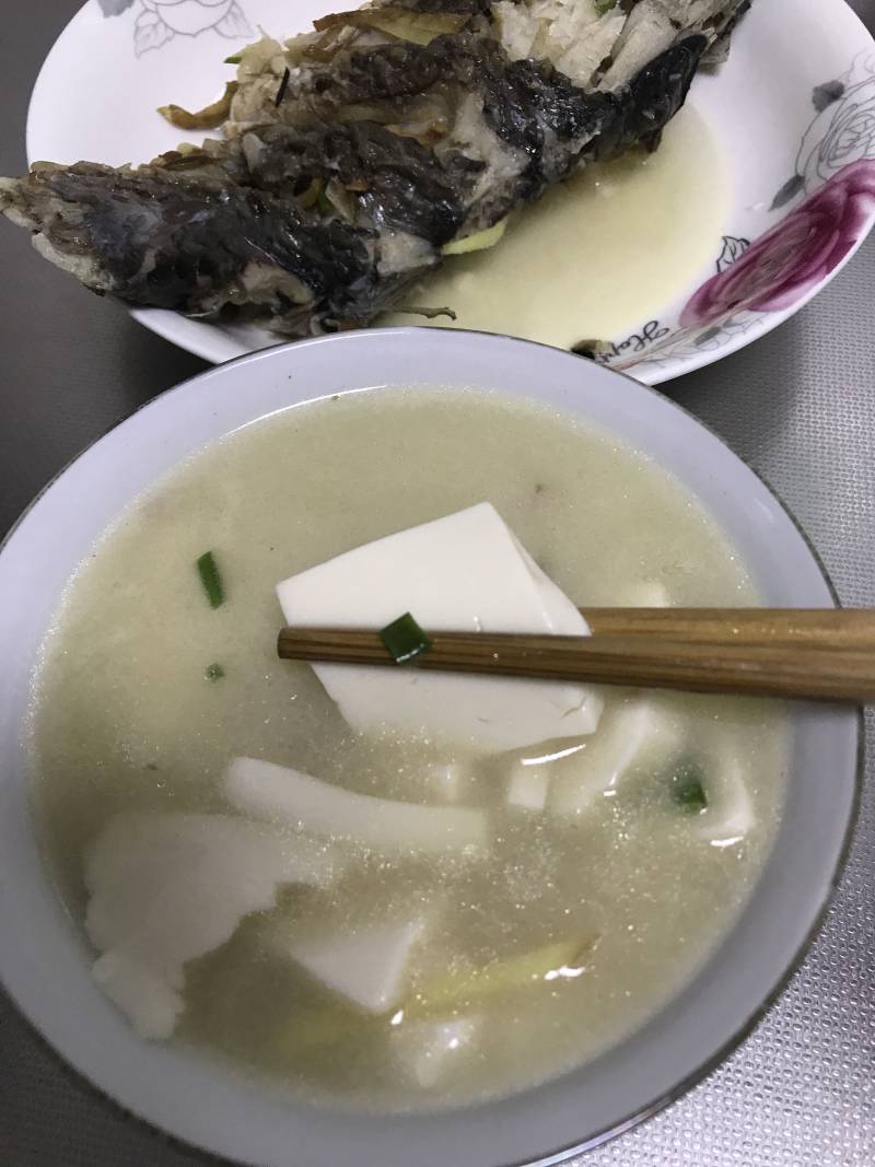 鲫鱼豆腐汤的做法