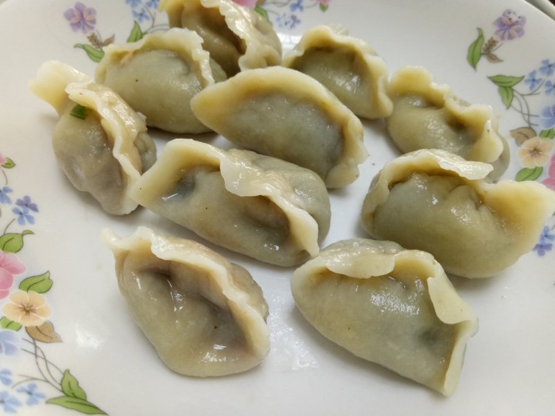 韭菜猪肉馅水饺的做法