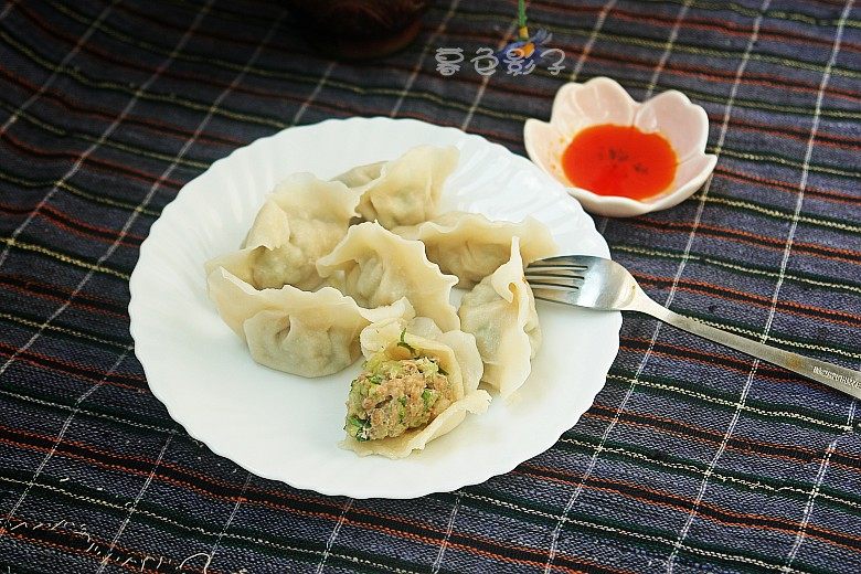 芹菜猪肉大馅水饺的做法