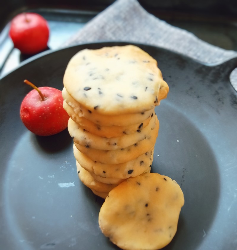 黄油黑芝麻小圆饼的做法